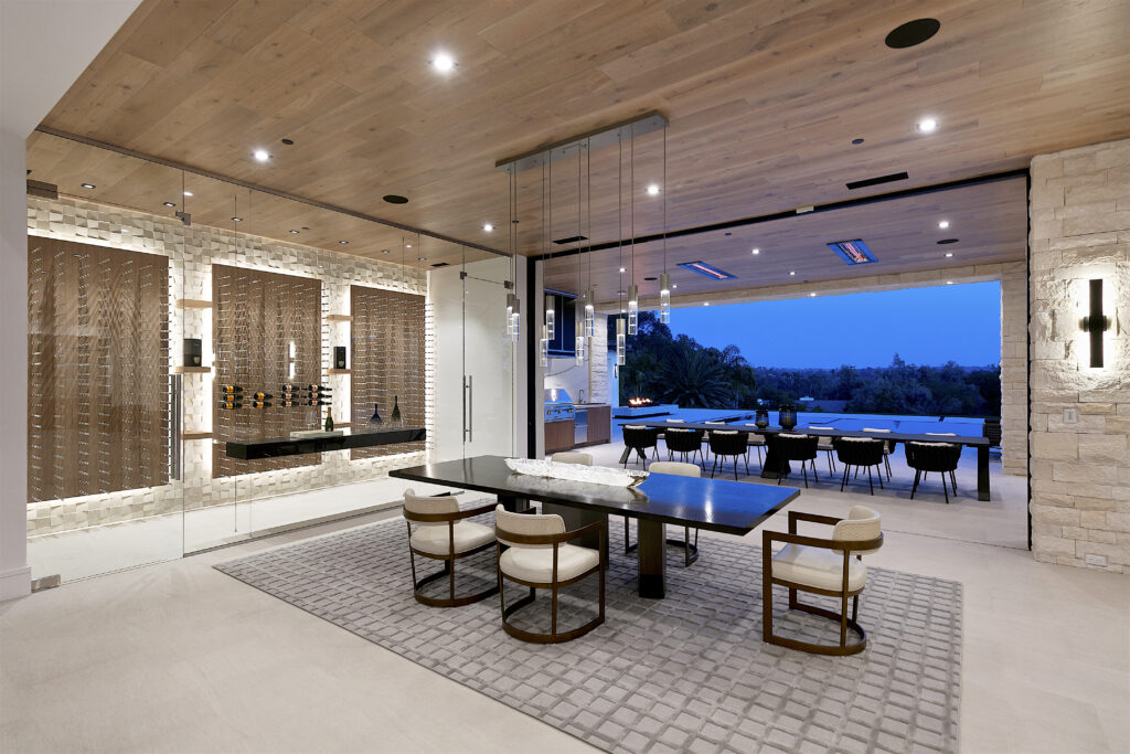 5000 series sublinear floor-to-ceiling sliding glass doors